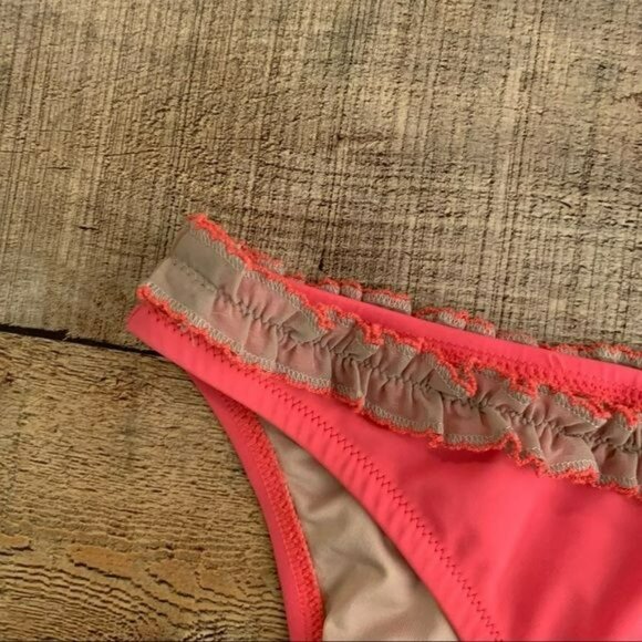 Victoria secret womens size medium coral pink bikini bottom with ruffle detail - Picture 7 of 7